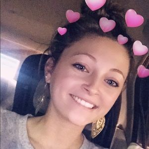 Meet your Posher, Tori